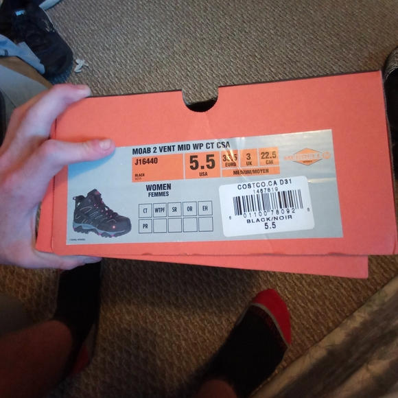 Brand New! MERRELL size women 5.5 steel toed boots - Picture 3 of 5